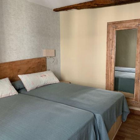 Hostal El Resbalon เซอร์เวรา เด ปิซูเอร์กา ภายนอก รูปภาพ