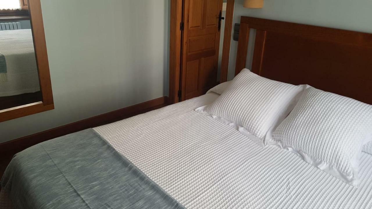 Hostal El Resbalon เซอร์เวรา เด ปิซูเอร์กา ภายนอก รูปภาพ